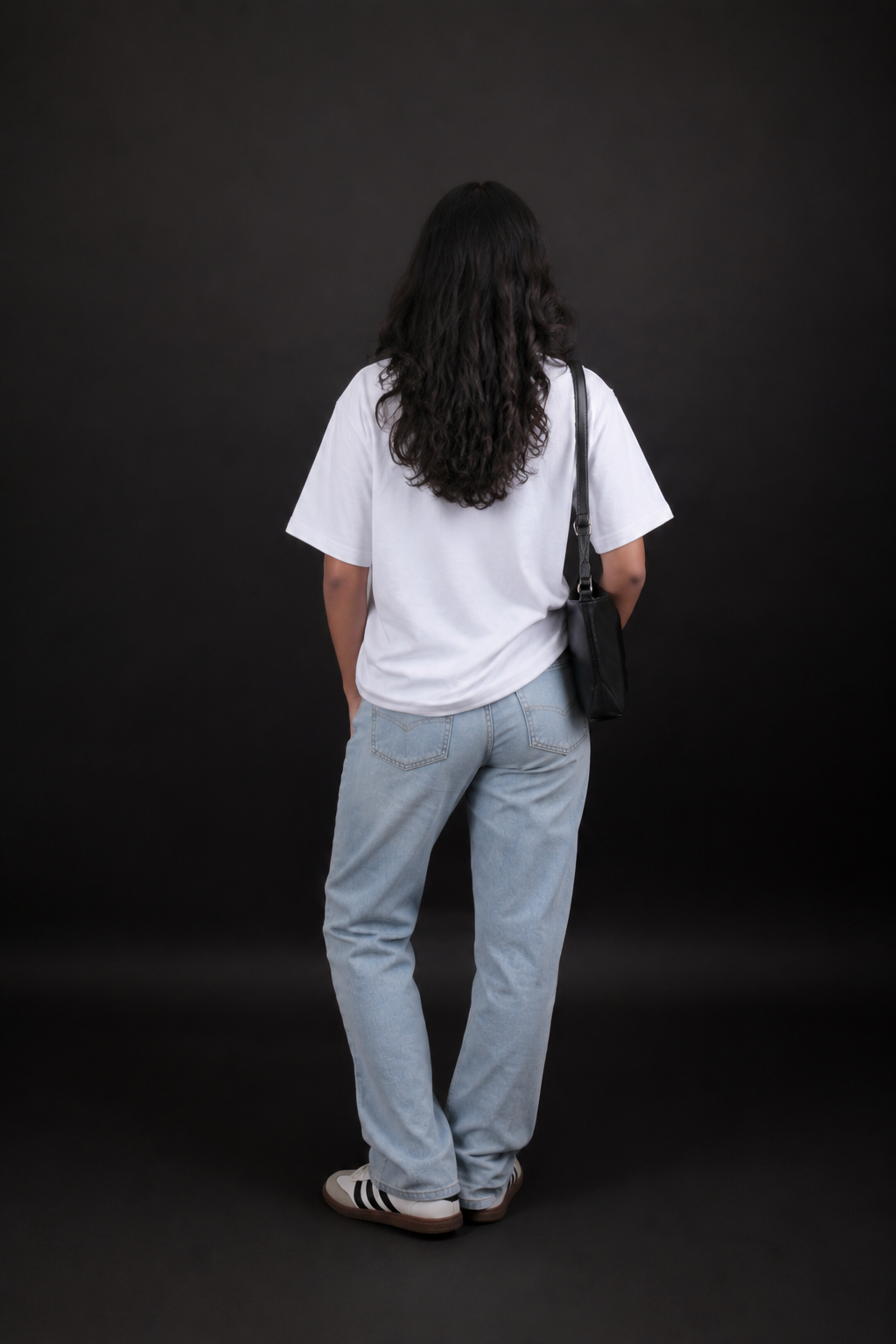 CHERRY OVERSIZED T-SHIRT